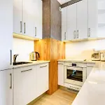 2 Bedroom Cozy In