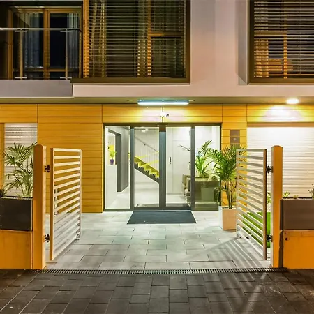 2 Bedroom Cozy In Hel