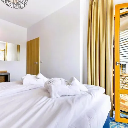 2 Bedroom In Apartment Hel